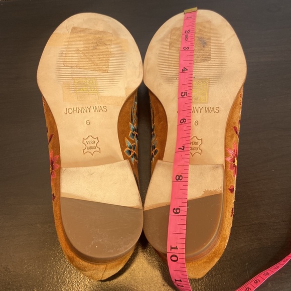 New Johnny Was Freja Embroidered Cognac Suede Leather Loafers Size 6 - Picture 16 of 16